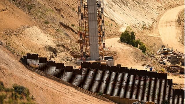 DHS emite su séptima exención para continuar pronto la construcción del muro fronterizo en Texas