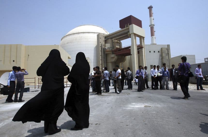 Foto de archivo de la central nuclear de Bushehr - Irán. (EFE/Abedin Taherkenareh)