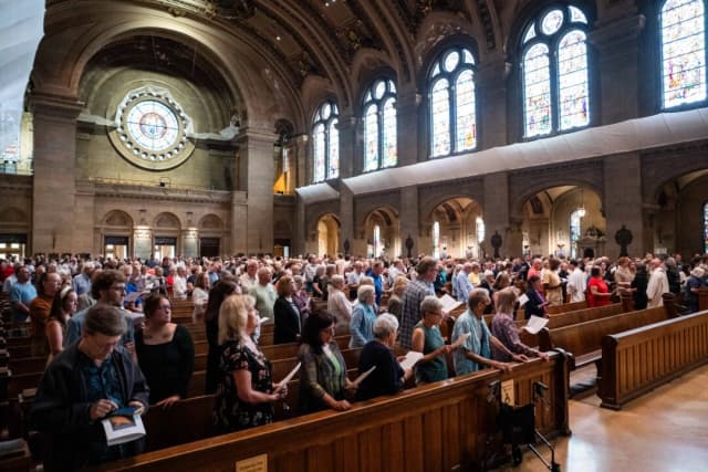 La madre del tirador de Minneapolis no ha hablado con la policía