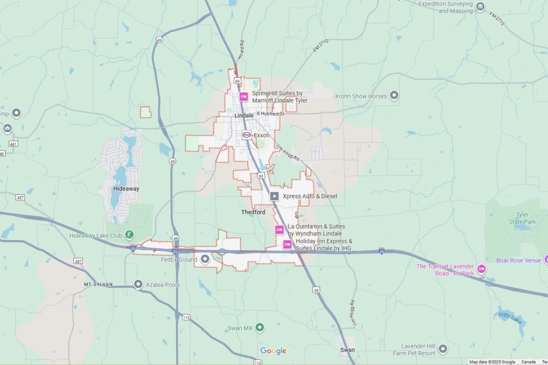Un accidente de varios vehículos el sábado en una autopista interestatal del este de Texas envió a 17 personas heridas a hospitales de la zona y provocó el cierre de una importante autopista durante horas. (Captura de pantalla vía NTD)