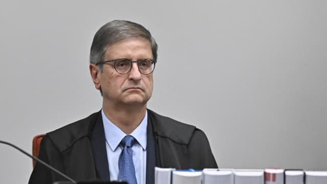 Fiscal pide condenar a Bolsonaro y a siete más por intento de golpe