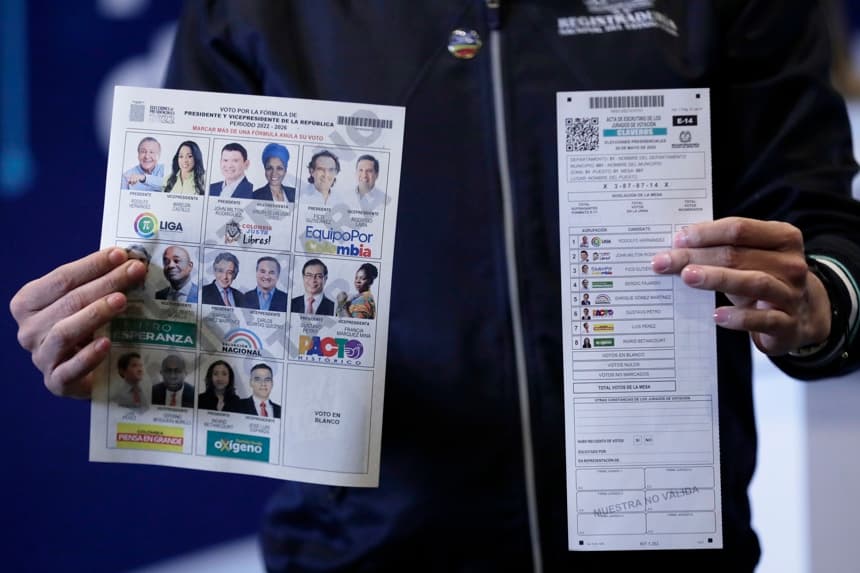 69 aspirantes presidenciales en Colombia buscan aval ciudadano con firmas