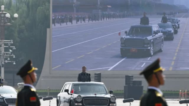 Xi supervisa el desfile militar de China junto a Putin y Kim