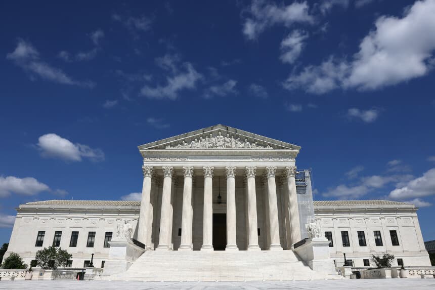 Vista exterior del edificio de La Corte Suprema de los Estados Unidos en Washington el 11 de junio de 2024. (Jemal Countess/Getty Images para Court Accountability).