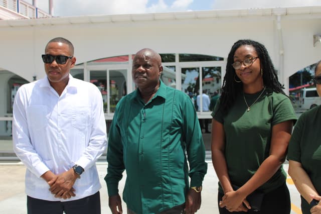 Elecciones en paz en Guyana, aunque con desigualdad entre partidos, según observadores