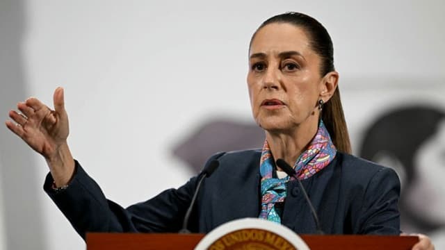 Presidenta Sheinbaum dice que está considerando imponer aranceles a China