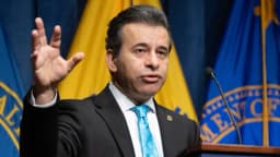 La FDA aprueba medicamento para un trastorno que causa síntomas similares al autismo