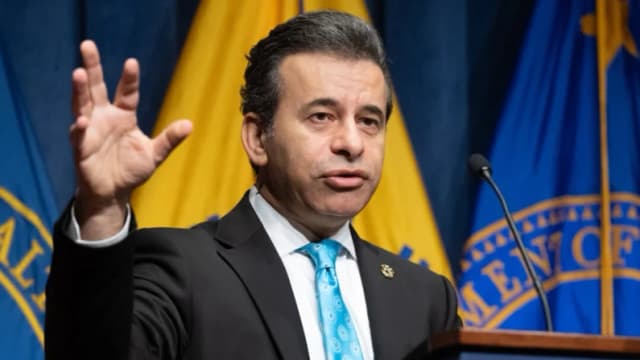 La FDA aprueba medicamento para un trastorno que causa síntomas similares al autismo