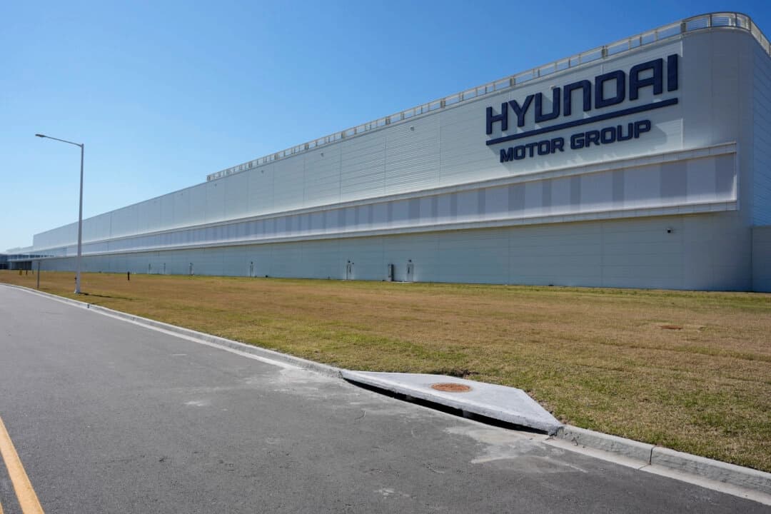 La planta Metaplant America del Grupo Hyundai Motor en Ellabell, Georgia, el 26 de marzo de 2025. (AP Photo/Mike Stewart, archivo)