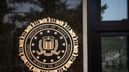 FBI advierte que los deepfakes con IA son cada vez más difíciles de detectar