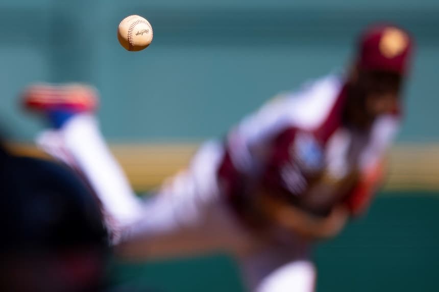 El campeón mexicano Diablos Rojos desplegó este miércoles un ataque de 13 imparables con los que allanó la victoria por 8-4 sobre Charros de Jalisco y tomó ventaja en la final de la Liga Mexicana de Béisbol. Fotografía de archivo. (EFE/Carlos Ramírez)