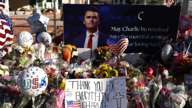Suspenden a agente del Servicio Secreto por una publicación sobre Charlie Kirk