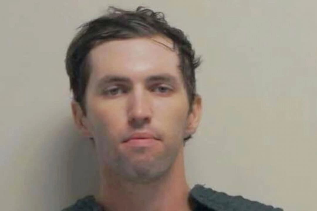 Gob. de Utah dice que el presunto asesino de Charlie Kirk dejó una nota y tiene una "ideología izquierdista"