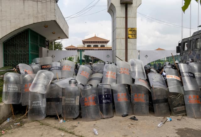 Nepal despide con funerales y luto nacional a las 72 víctimas del levantamiento juvenil