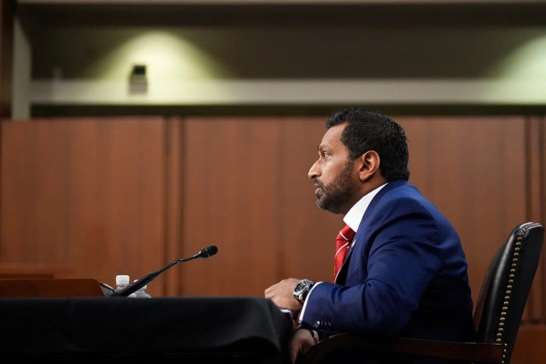 Investigan 1700 casos de terrorismo, confirma director del FBI