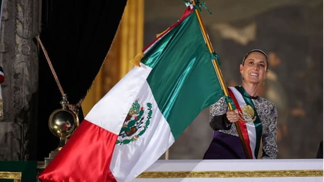 Claudia Sheinbaum da su primer Grito de Independencia de México