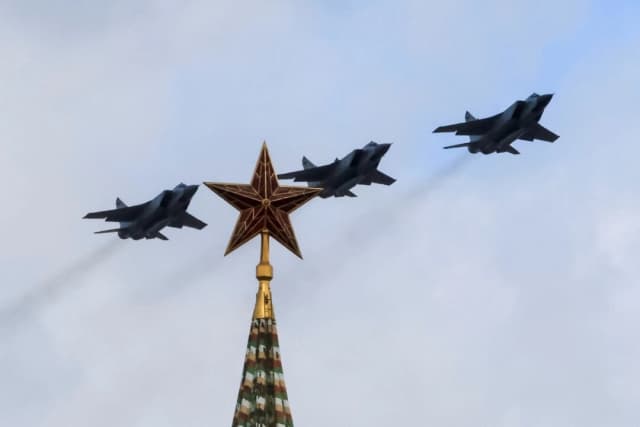 La OTAN intercepta tres aviones rusos sobre el espacio aéreo de Estonia