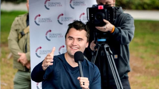 Cómo Charlie Kirk ayudó a los republicanos a llegar a los jóvenes estadounidenses