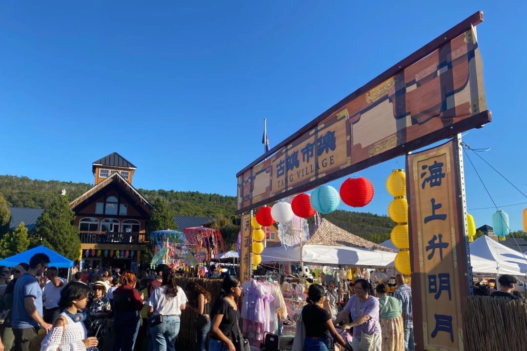 El Festival de la Luna en la ciudad de Deerpark, Nueva York, el 20 de septiembre de 2025. (Oliver Mantyk/The Epoch Times)