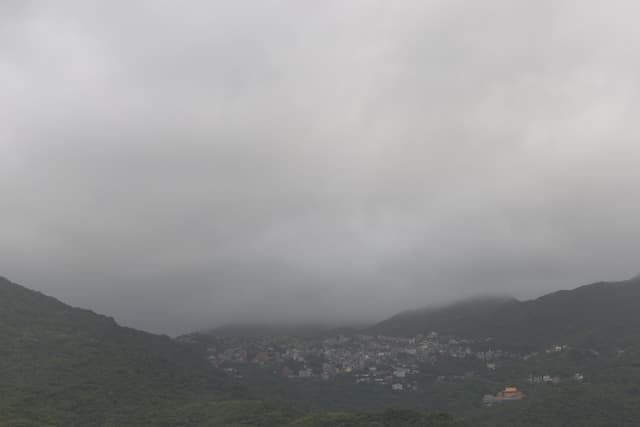 "Ragasa" el tifón más fuerte del año, impacta Filipinas y amenaza a varios países