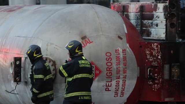 Sube a 30 los fallecidos por explosión en Ciudad de México, incluido el chofer del autobús