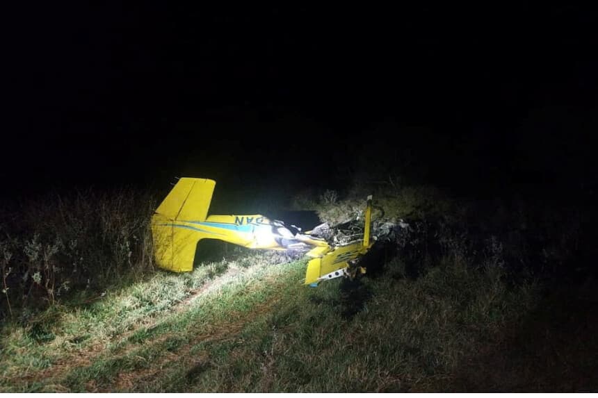 Una vista muestra el lugar del accidente aéreo en el que falleció el arquitecto paisajista y urbanista chino Kongjian Yu, en los vastos humedales del estado de Mato Grosso do Sul, Brasil, el 24 de septiembre de 2025. (Policía Civil de Minas Gerais/Handout vía Reuters).