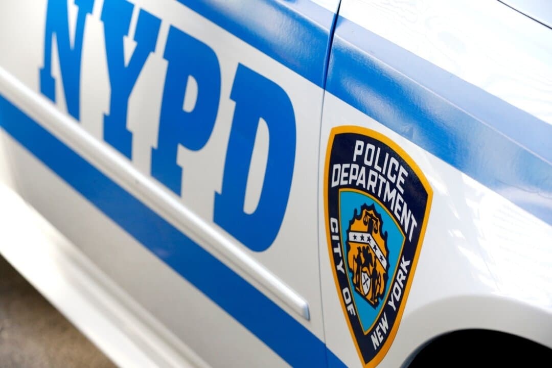 Un vehículo del Departamento de Policía de Nueva York en una foto de archivo. (Godongphoto/Shutterstock)