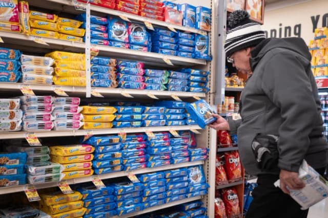 Fabricante de Oreo y Swedish Fish trabaja para cambiar sus colorantes alimentarios a naturales