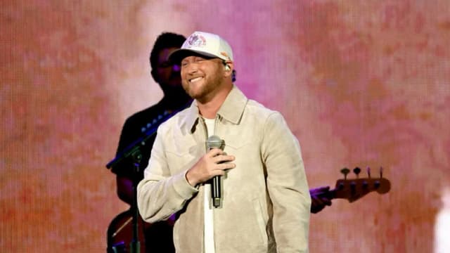 Cole Swindell lanza balada country inspirada en las palabras de la viuda de Charlie Kirk