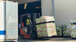 Tres acusados por supuesta trama para vender carretillas elevadoras chinas como "Hecho en EE. UU."