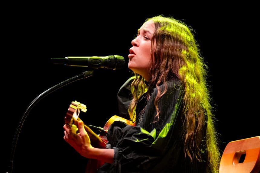 La artista mexicana Natalia Lafourcade, visita el festival de Cap Roig. Imagen de archivo. (EFE/David Borrat)