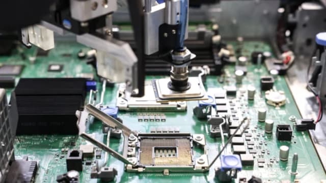 Bessent advierte que la dependencia de chips de Taiwán podría provocar un "apocalipsis económico"