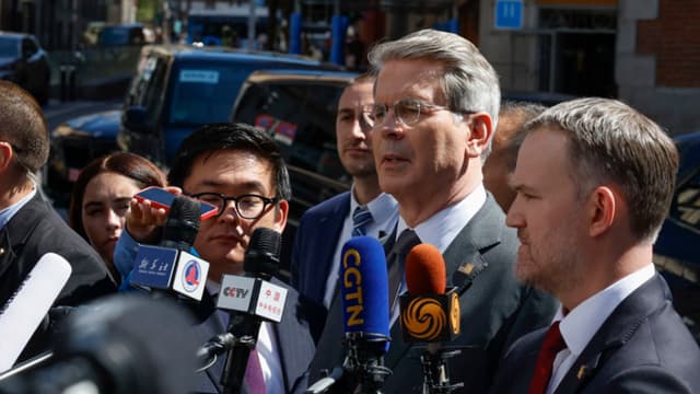 Argentina gestiona con Bessent apoyo financiero de EE. UU.