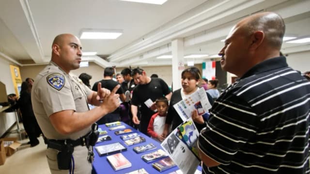 Oklahoma continuará la ofensiva contra inmigrantes indocumentados que usan licencias de conducir comerciales