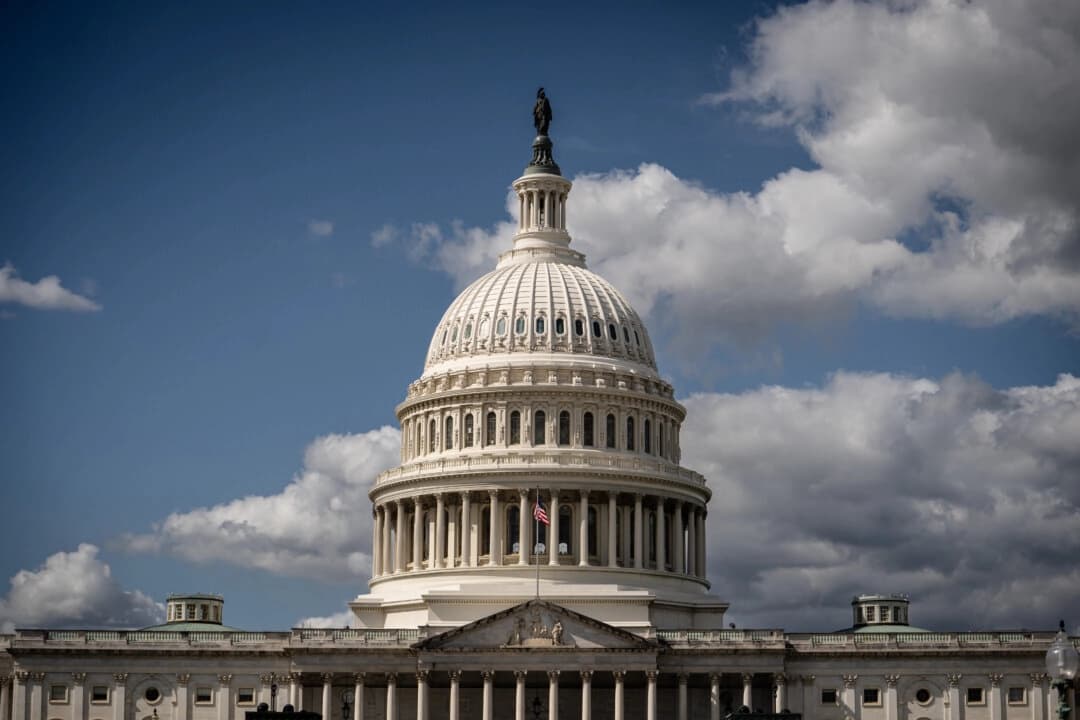 El edificio del Capitolio de los Estados Unidos en el segundo día del cierre del Gobierno en Capitol Hill, Washington, el 2 de octubre de 2025. (Madalina Kilroy/The Epoch Times)