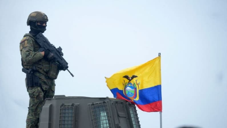 Interceptan en Ecuador 38 kilos de cocaína ocultos en envió a Inglaterra