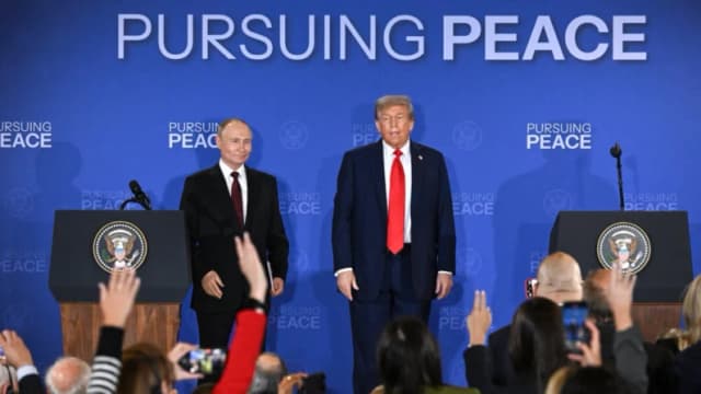 Trump dice que la propuesta de Putin de extender el tratado nuclear parece una buena idea