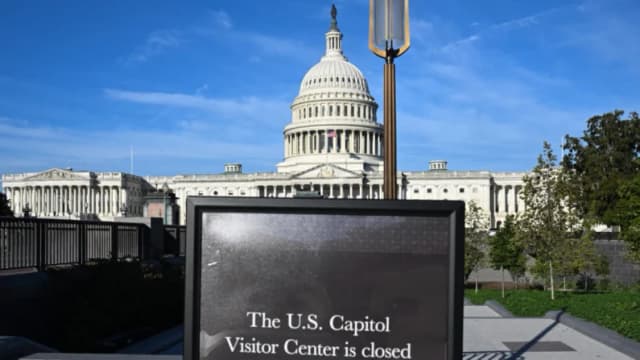 Choque entre Senado y Casa Blanca por pagos retroactivos en el octavo día de cierre