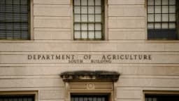 Jueza federal prohíbe a gobierno Trump exigir datos de solicitantes del SNAP