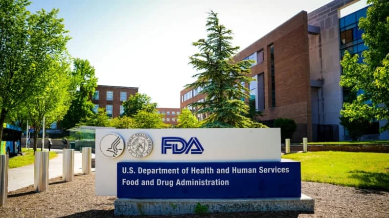 Retiran medidores de glucosa en sangre por posibles defectos en la pantalla: FDA