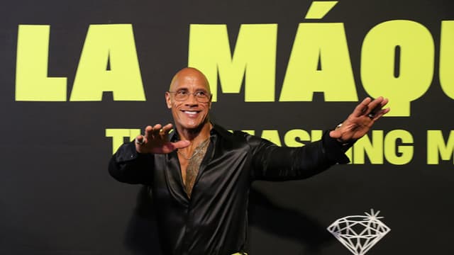 “The Rock” Johnson se luce en México al presentar ‘The Smashing Machine’