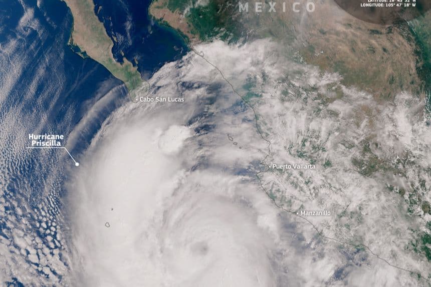 Imagen del Sentinel-3 de Copernicus que muestra al huracán Priscilla sobre México. (EFE/ Unión Europea, Sentinel-3 De Copernicus)