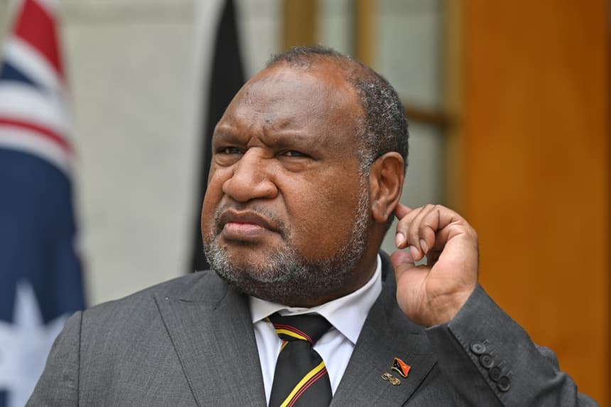CAMBERRA, Australia.- El primer ministro de Papúa Nueva Guinea, James Marape, tras la firma de un tratado de Defensa con Australia. (EFE/EPA/MICK TSIKAS)