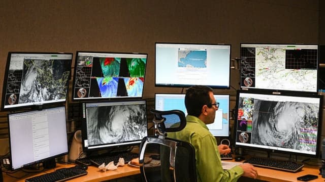 Tormenta Karen aparece en el Atlántico norte mientras Jerry afecta a Puerto Rico