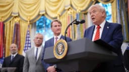 Trump anuncia acuerdo con AstraZeneca para bajar el precio de los medicamentos