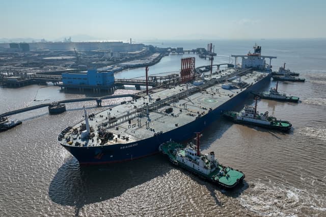 Cómo China compra el petróleo iraní sancionado