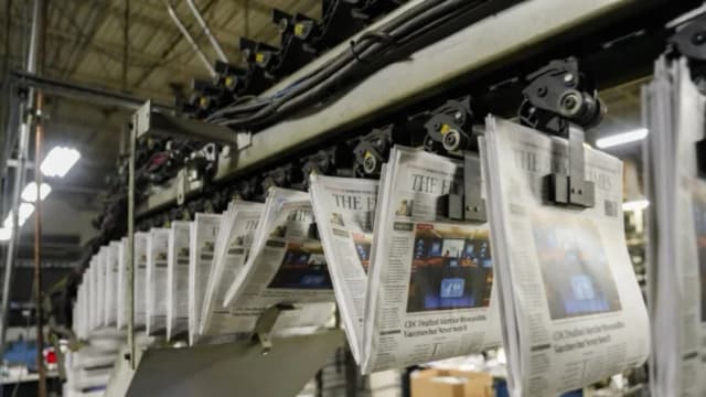 Polvo blanco es enviado a The Epoch Times en medio de una creciente campaña de intimidación
