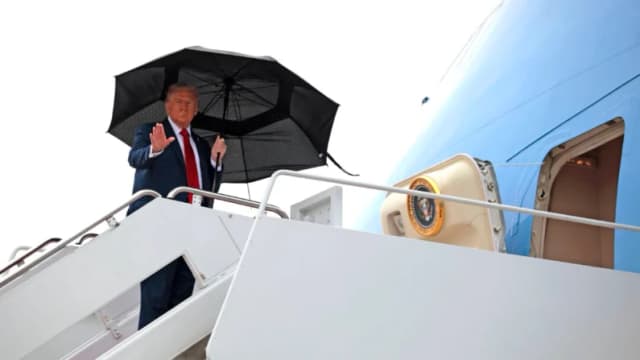 Hamas podría liberar a los rehenes "un poco antes de lo previsto", dijo Trump de camino a Israel