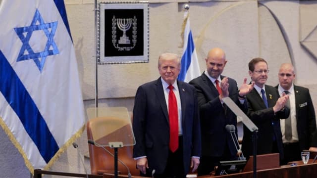 Trump celebra el "amanecer histórico de un nuevo Medio Oriente" en su discurso ante la Knesset