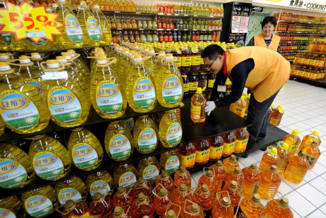 Trump no comprará aceite de cocina y otros productos de China en retribución por venta de soja